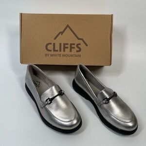 NIB Cliffs by White Mountain Flow Loafers, Women’s Size 6.5 Metallic Silver